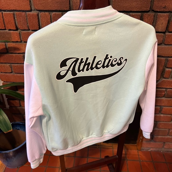 Brand new Refuge sweatshirt jacket size  M - Picture 2 of 4